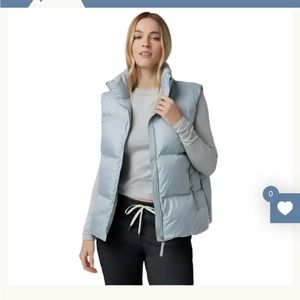 Vuori Women’s Hillside Down Vest in Chalk Blue